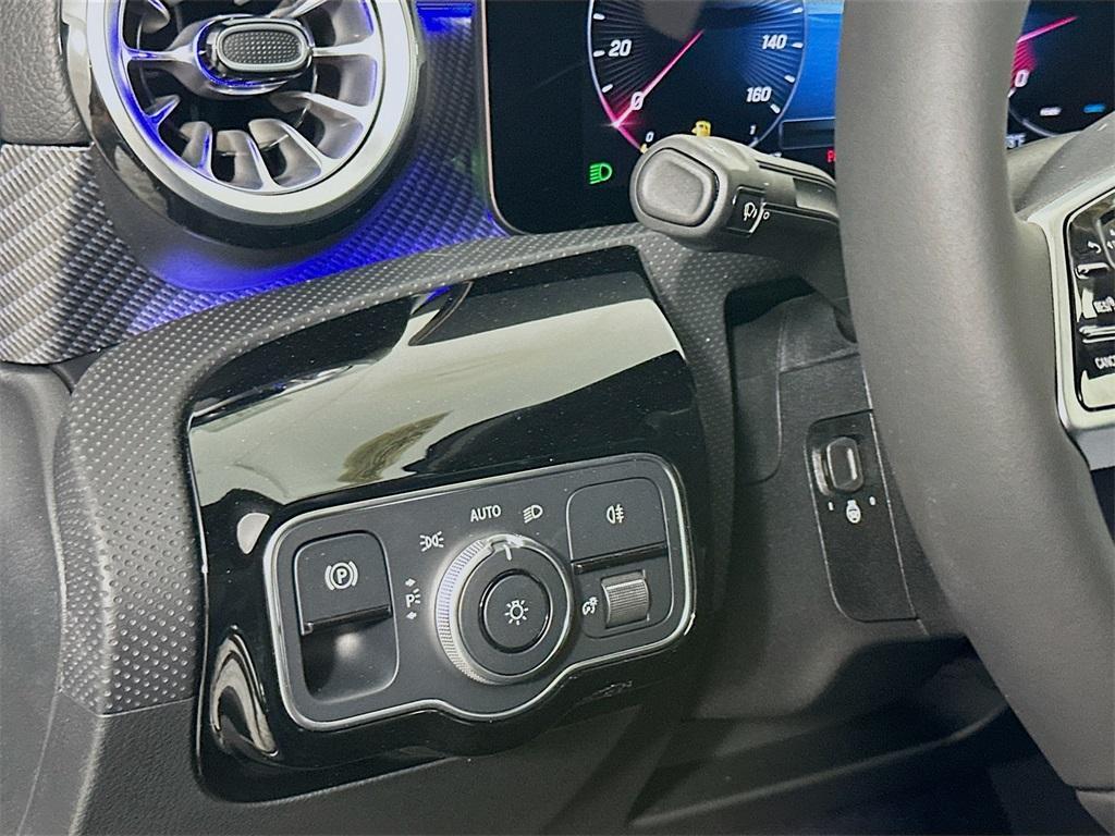 new 2025 Mercedes-Benz CLA 250 car, priced at $50,395