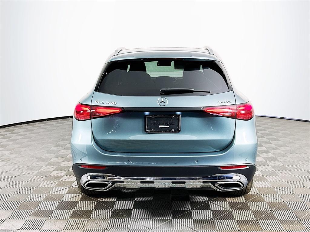new 2025 Mercedes-Benz GLC 300 car, priced at $57,735