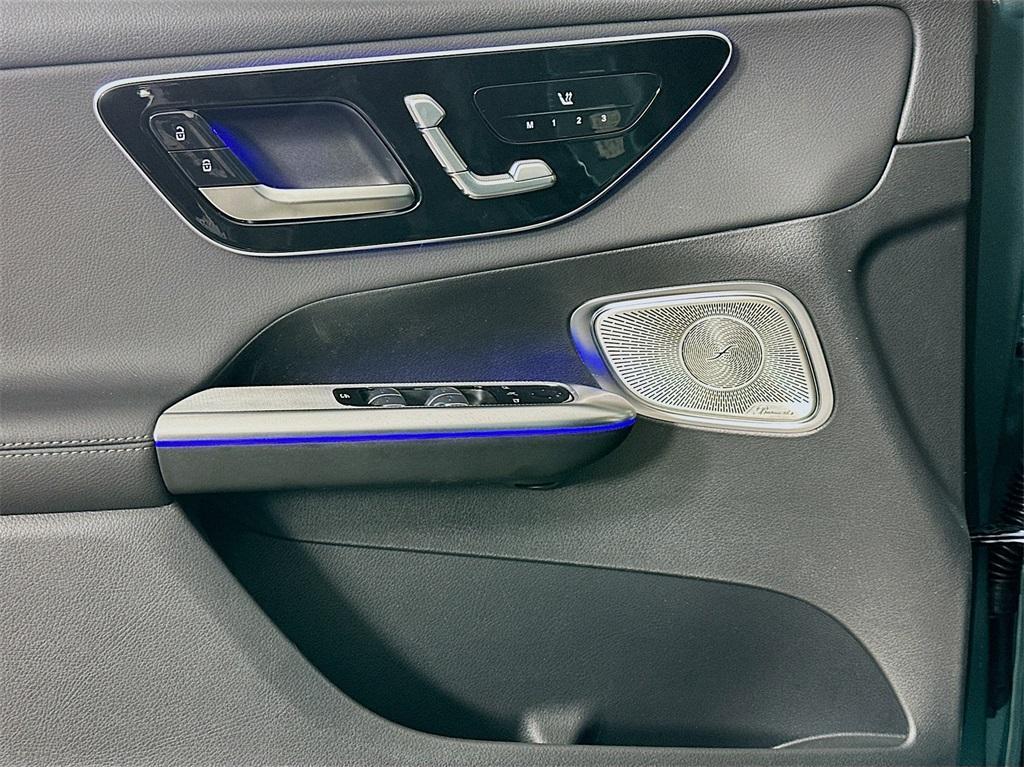 new 2025 Mercedes-Benz GLC 300 car, priced at $57,735