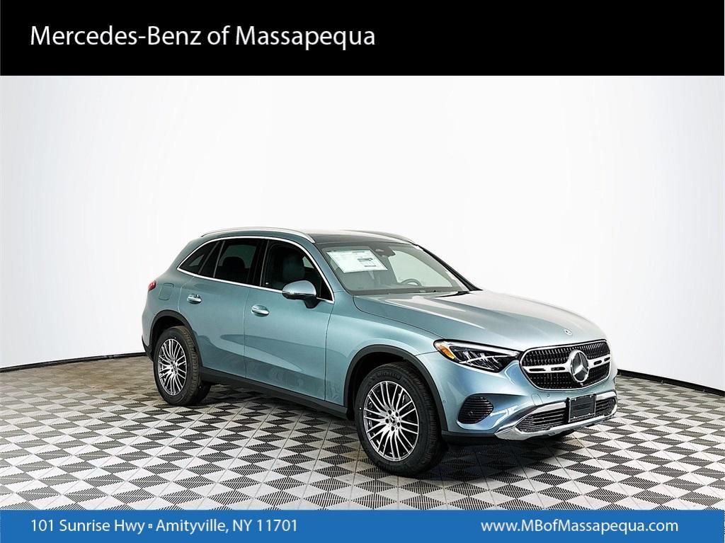 new 2025 Mercedes-Benz GLC 300 car, priced at $57,735