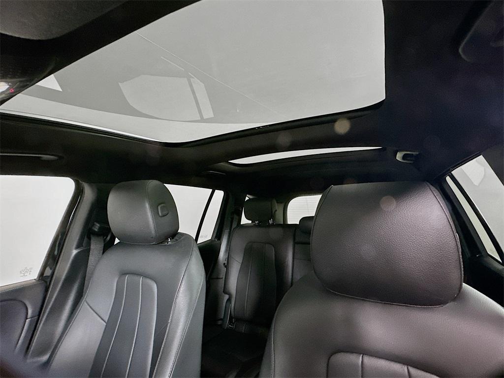 used 2021 Mercedes-Benz GLB 250 car, priced at $31,000