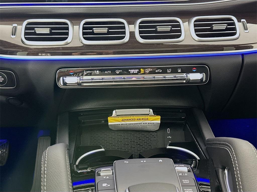 new 2025 Mercedes-Benz GLE 450e car, priced at $81,355