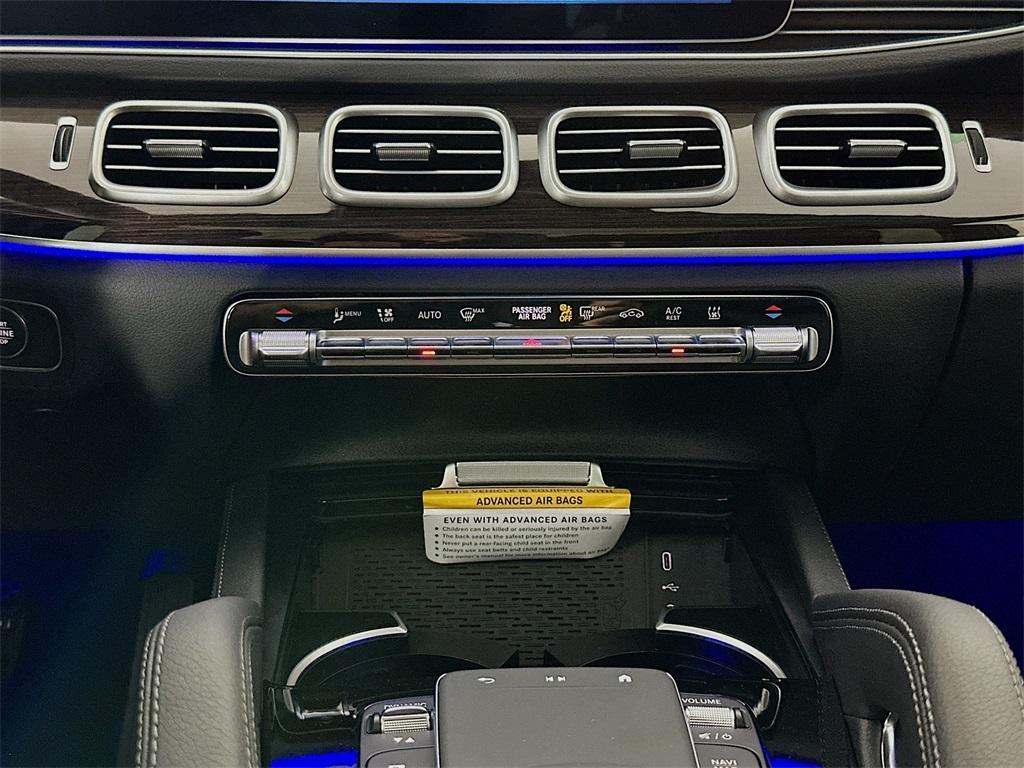 new 2025 Mercedes-Benz GLE 450e car, priced at $77,190