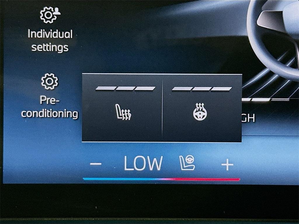used 2023 BMW 740 car, priced at $73,000