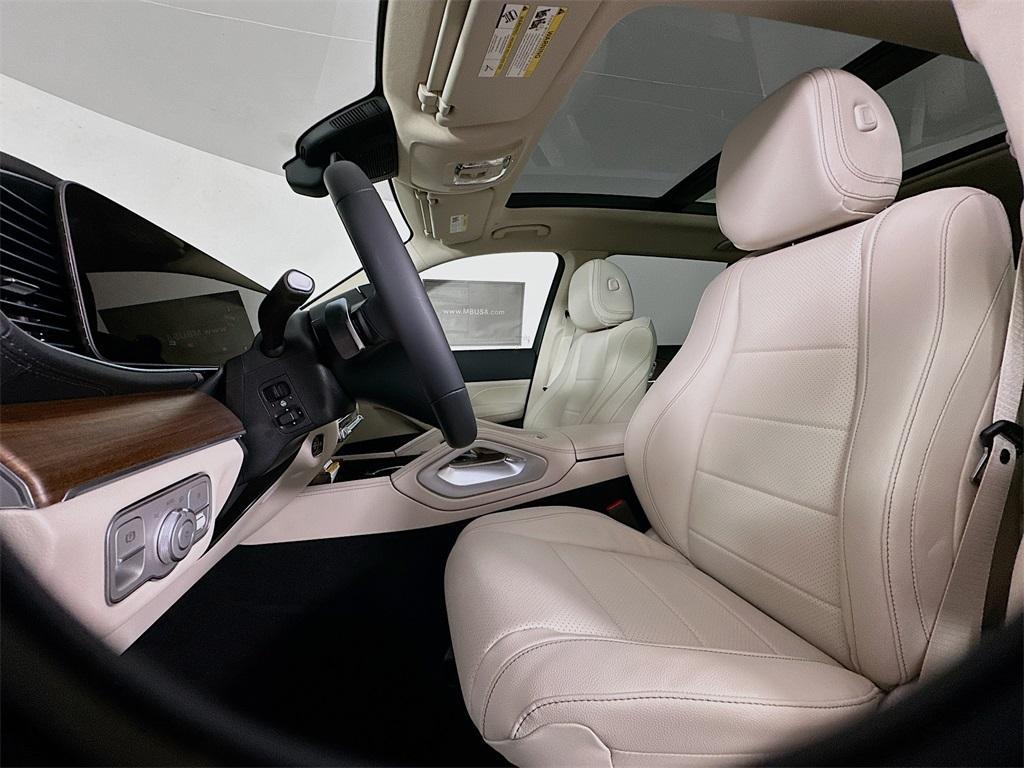 new 2026 Mercedes-Benz GLS 450 car, priced at $92,330
