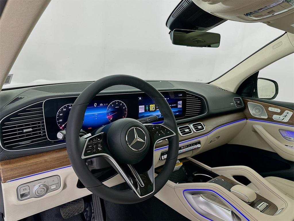 new 2026 Mercedes-Benz GLS 450 car, priced at $92,330