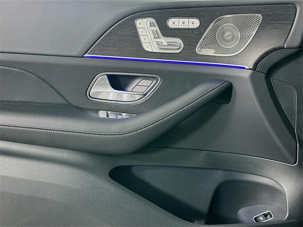 new 2026 Mercedes-Benz GLS 450 car, priced at $97,850
