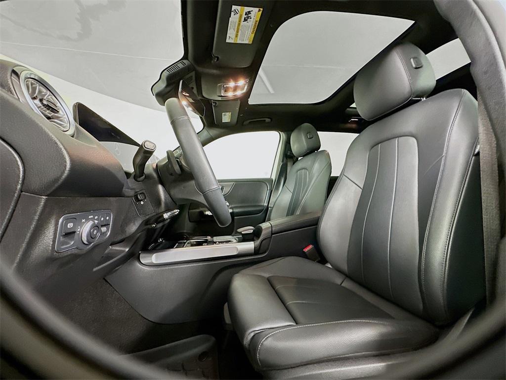 used 2022 Mercedes-Benz GLB 250 car, priced at $32,000