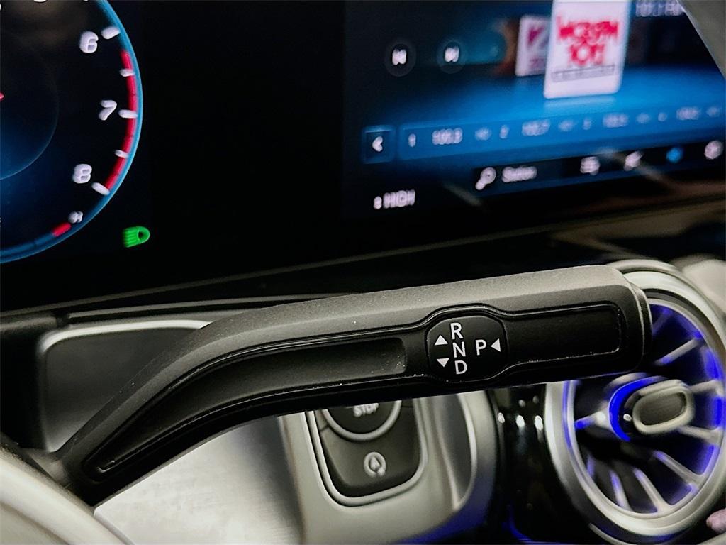 used 2022 Mercedes-Benz GLB 250 car, priced at $31,500