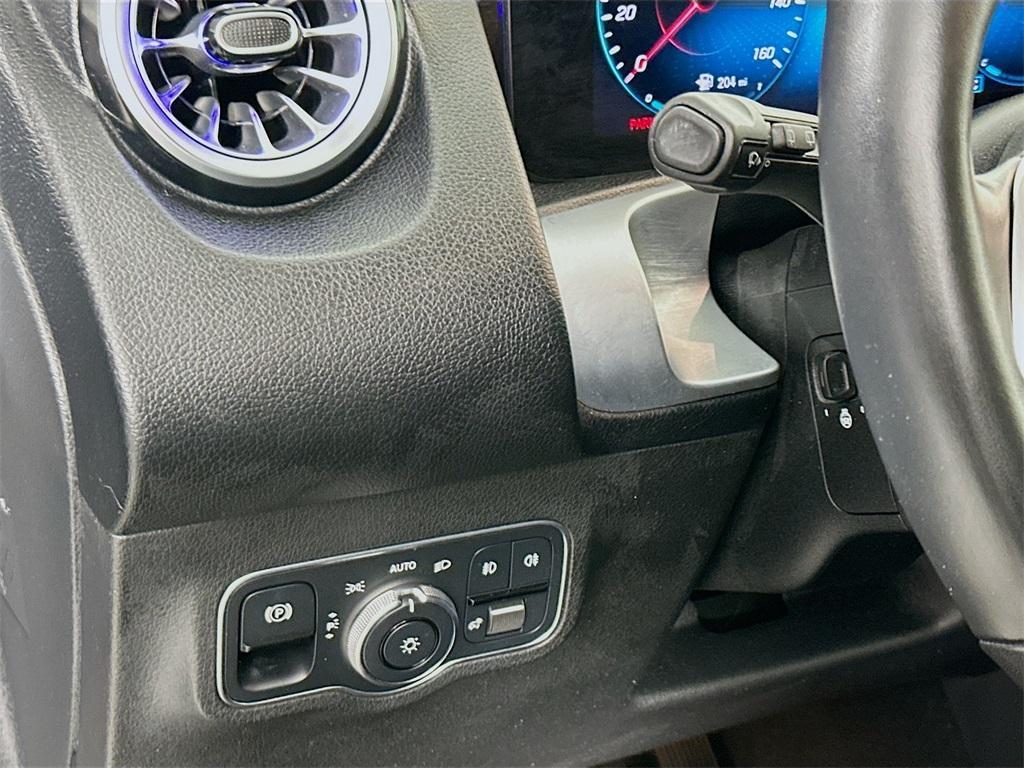 used 2022 Mercedes-Benz GLB 250 car, priced at $31,500