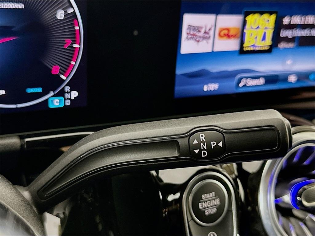 new 2025 Mercedes-Benz GLA 250 car, priced at $48,495
