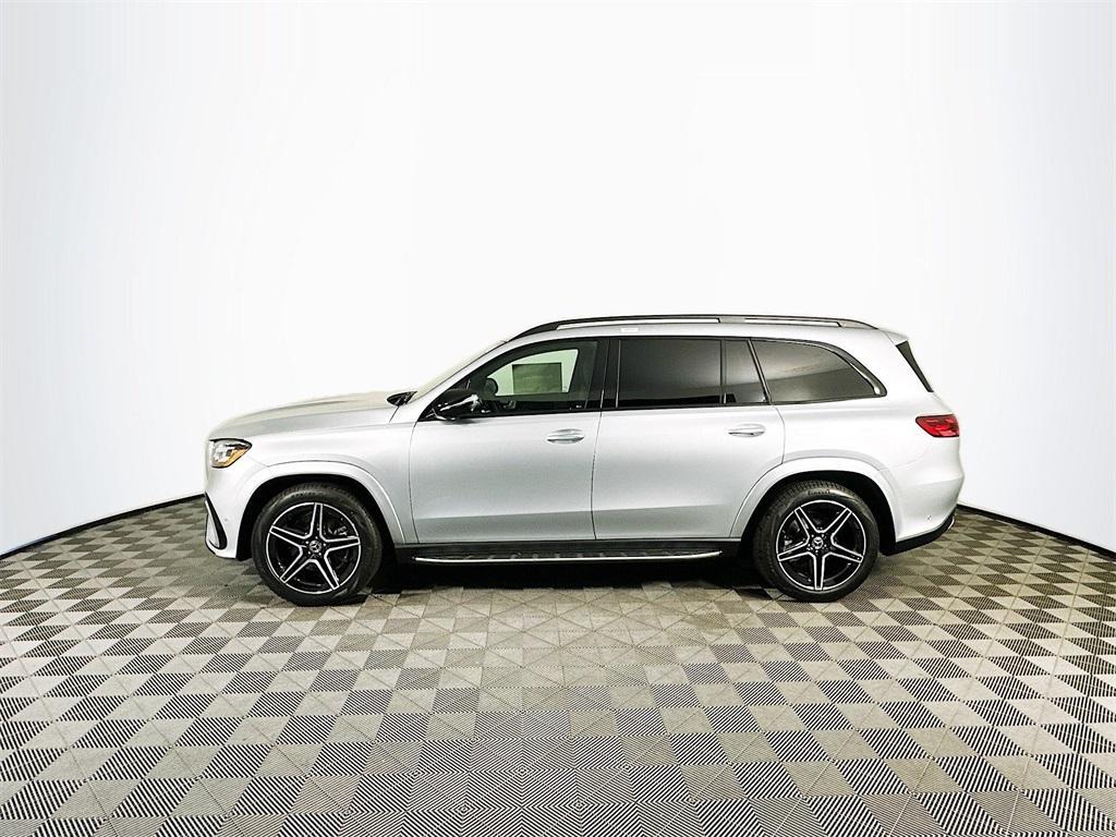 new 2025 Mercedes-Benz GLS 450 car, priced at $97,715