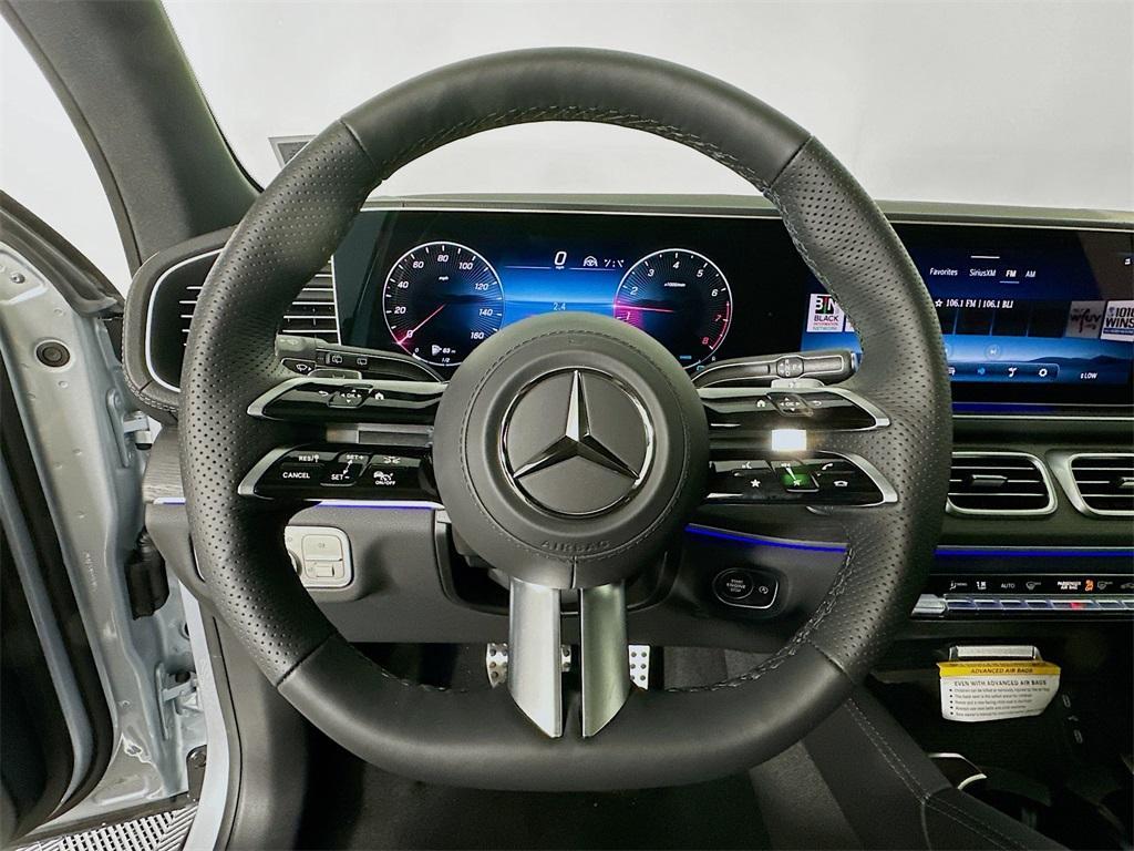 new 2025 Mercedes-Benz GLS 450 car, priced at $97,715