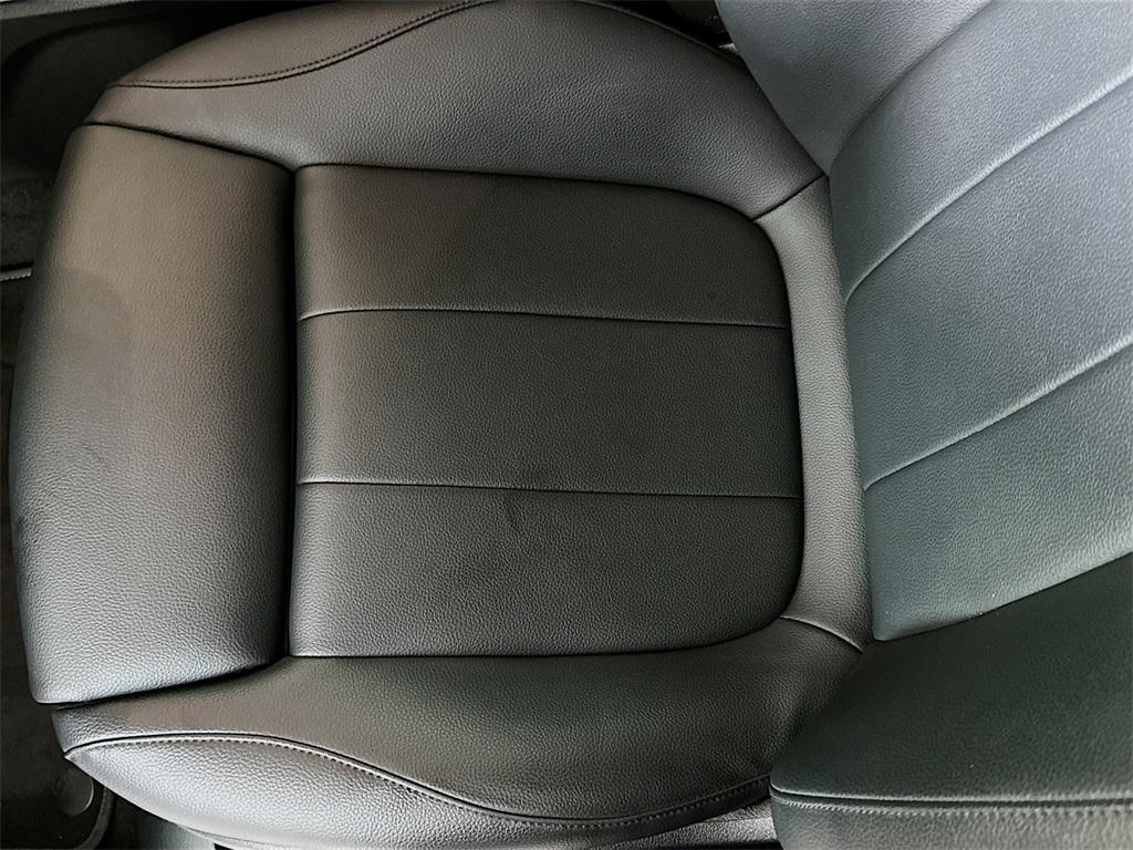 used 2022 Mercedes-Benz GLB 250 car, priced at $34,000