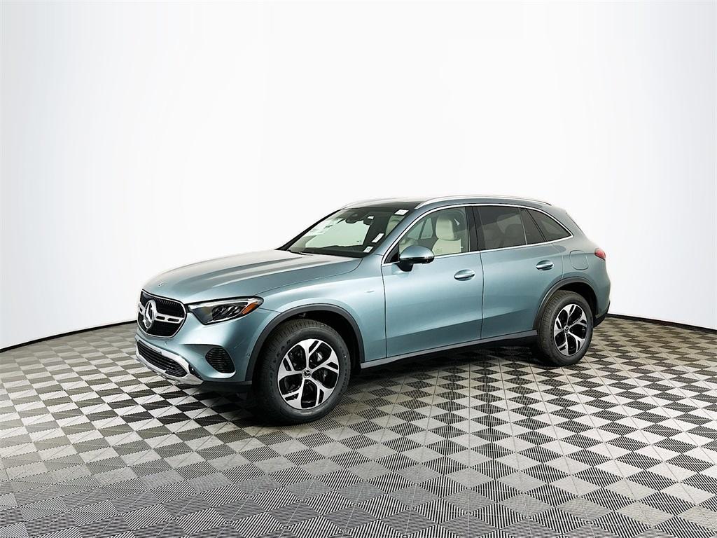 new 2025 Mercedes-Benz GLC 350e car, priced at $65,370
