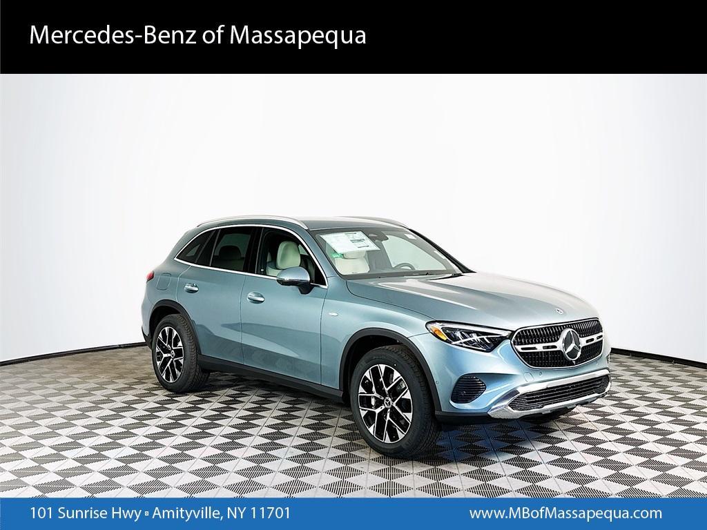 new 2025 Mercedes-Benz GLC 350e car, priced at $64,385