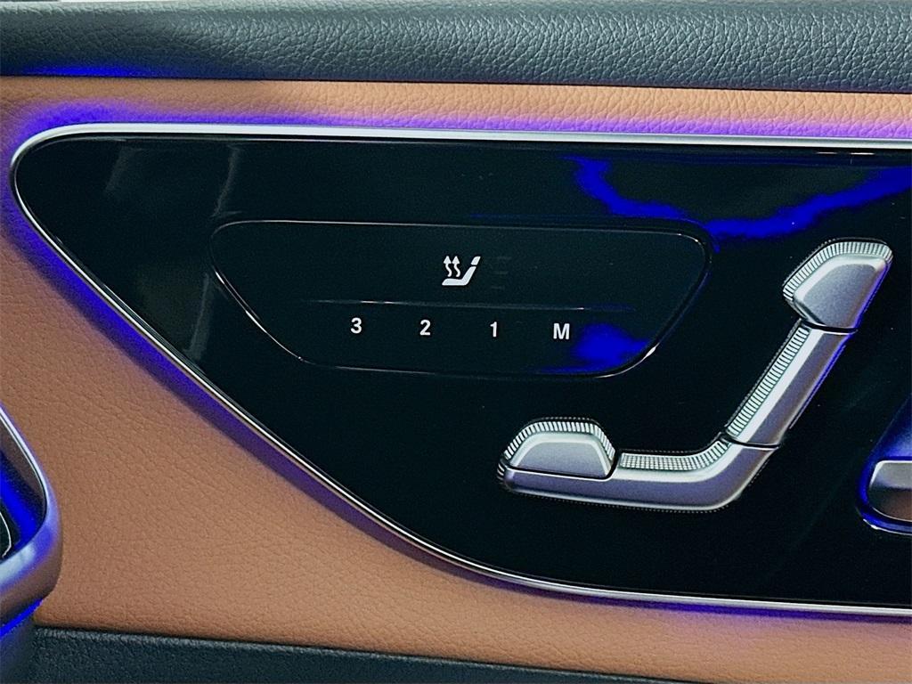 new 2025 Mercedes-Benz GLC 300 car, priced at $57,735