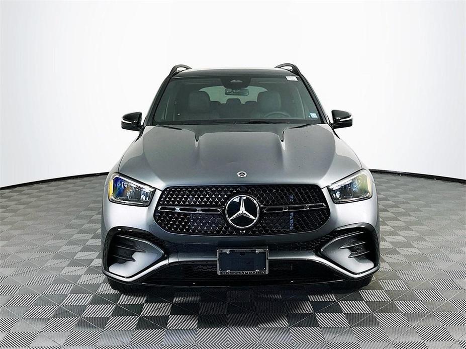 new 2025 Mercedes-Benz GLE 580 car, priced at $96,965