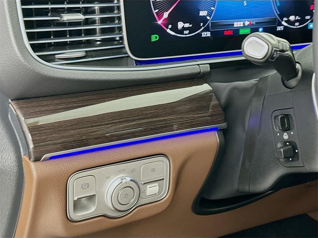 new 2025 Mercedes-Benz GLE 450e car, priced at $79,070