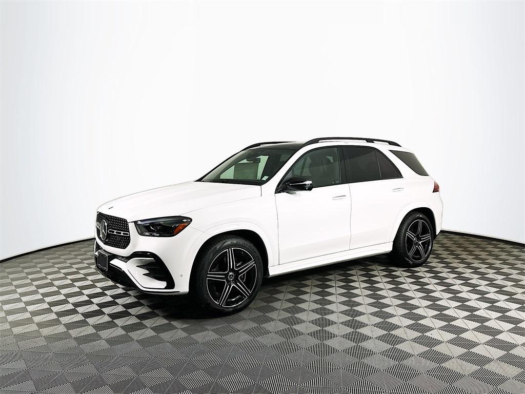 new 2025 Mercedes-Benz GLE 580 car, priced at $104,085