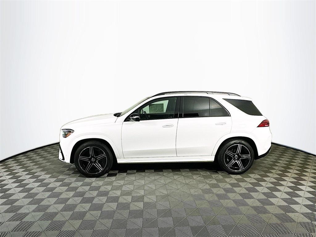 new 2025 Mercedes-Benz GLE 580 car, priced at $104,085
