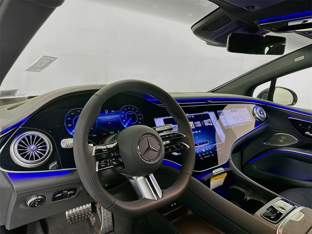 new 2025 Mercedes-Benz EQS 450 car, priced at $114,665