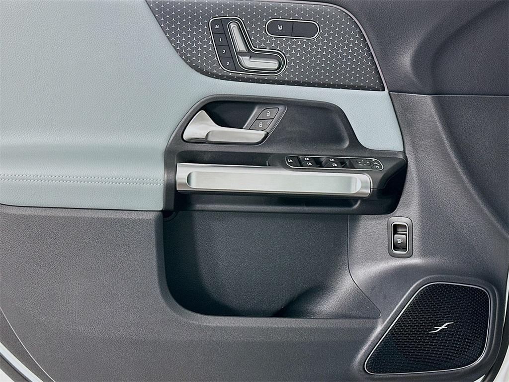 new 2026 Mercedes-Benz GLB 250 car, priced at $54,985