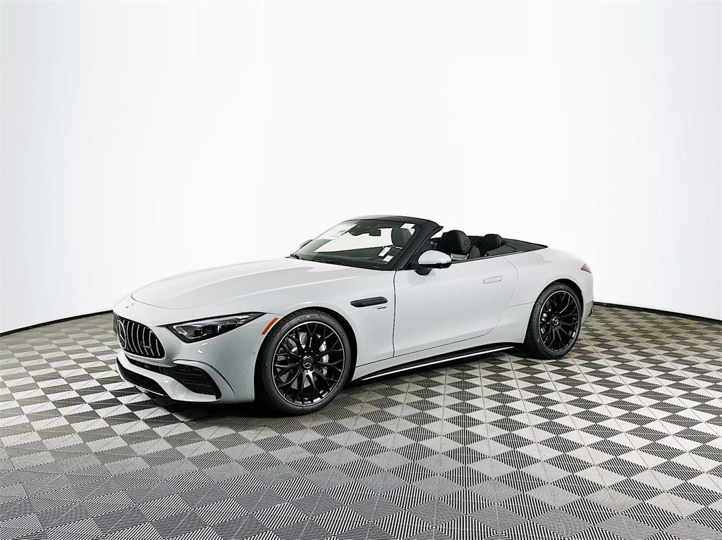 new 2025 Mercedes-Benz AMG SL 43 car, priced at $126,120