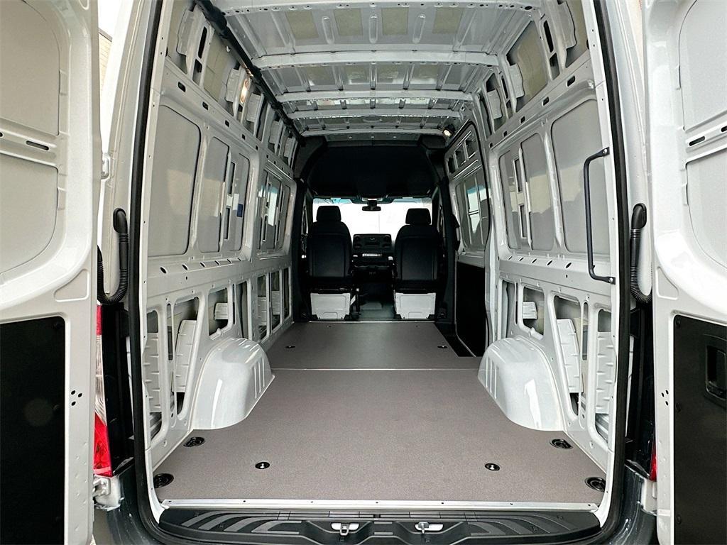new 2025 Mercedes-Benz Sprinter 2500 car, priced at $58,812