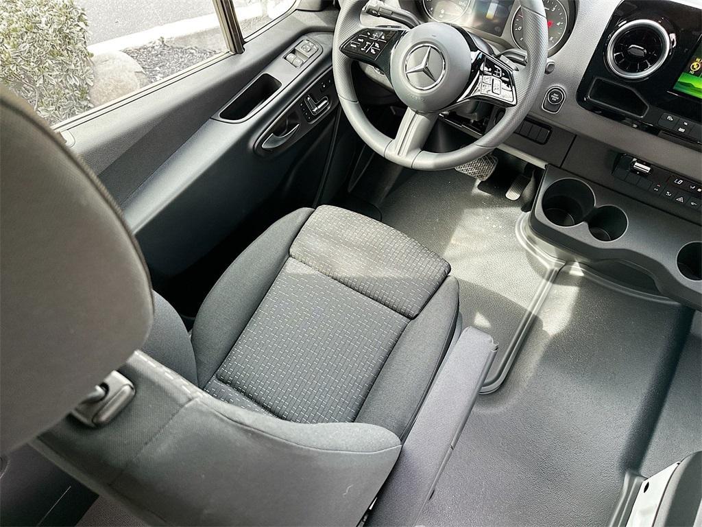 new 2025 Mercedes-Benz Sprinter 2500 car, priced at $70,618