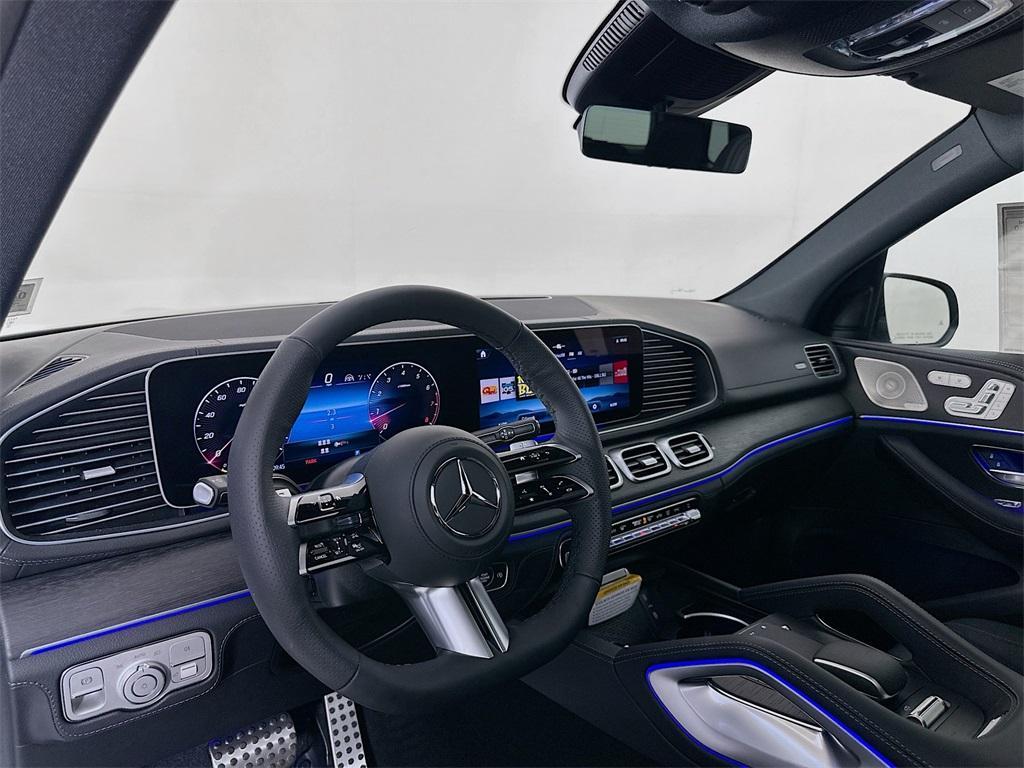 new 2025 Mercedes-Benz GLS 450 car, priced at $100,415
