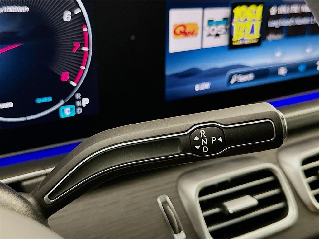 new 2025 Mercedes-Benz GLS 450 car, priced at $100,415