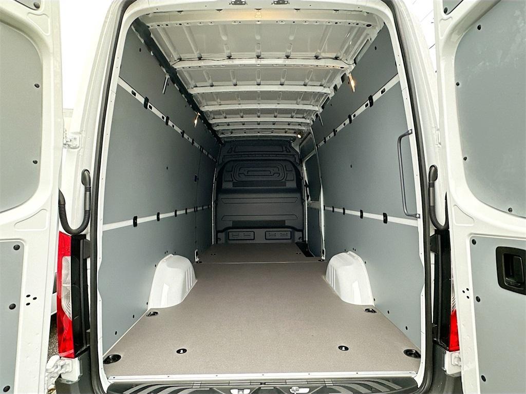 new 2025 Mercedes-Benz Sprinter 2500 car, priced at $65,640