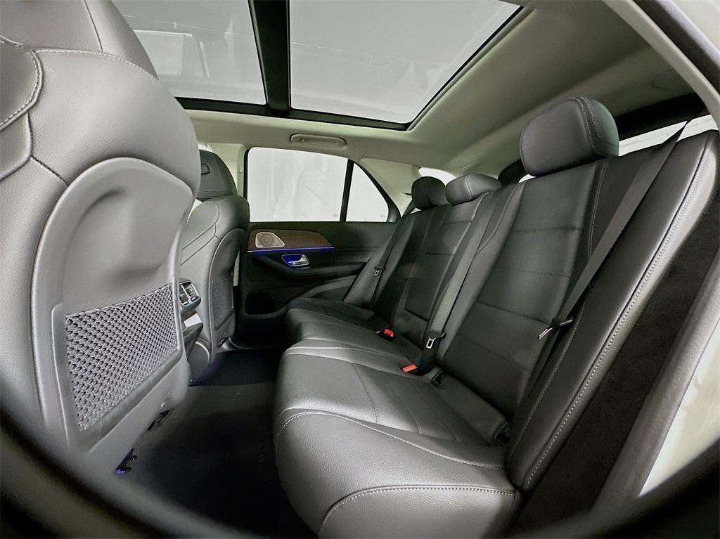 new 2025 Mercedes-Benz GLE 350 car, priced at $70,315
