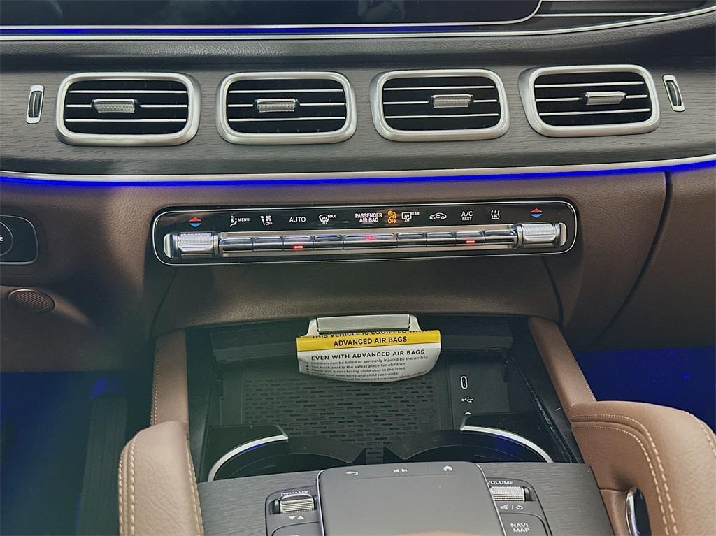 new 2025 Mercedes-Benz GLE 450e car, priced at $83,370