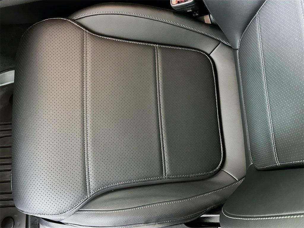 used 2025 Mercedes-Benz GLC 350e car