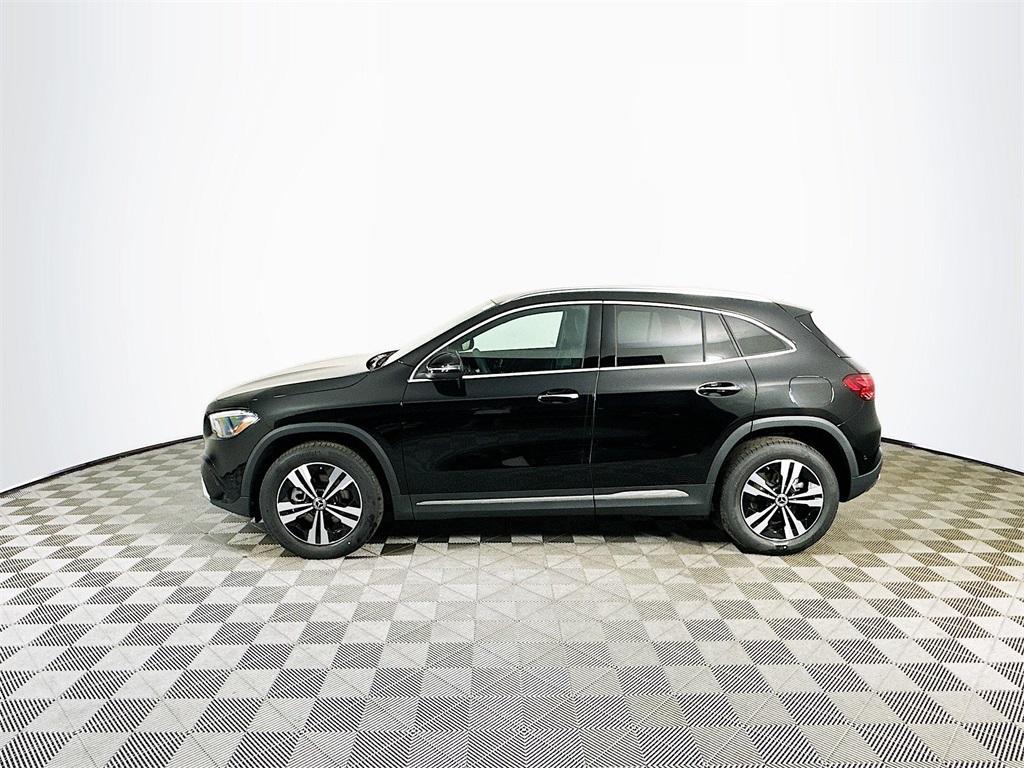 new 2025 Mercedes-Benz GLA 250 car, priced at $48,295