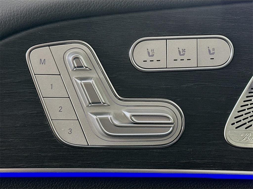 new 2025 Mercedes-Benz GLS 450 car, priced at $99,800