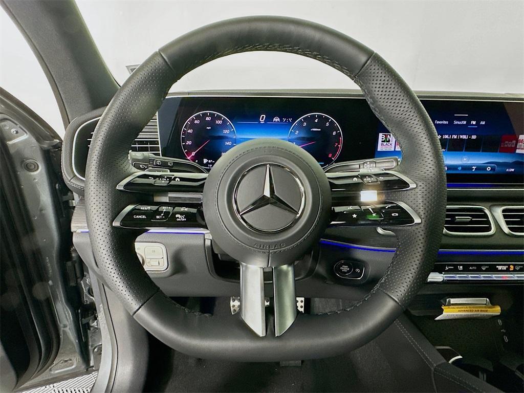 new 2025 Mercedes-Benz GLS 450 car, priced at $99,800