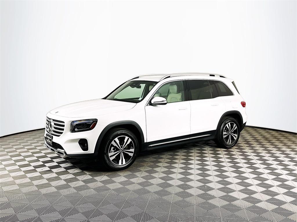 used 2025 Mercedes-Benz GLB 250 car