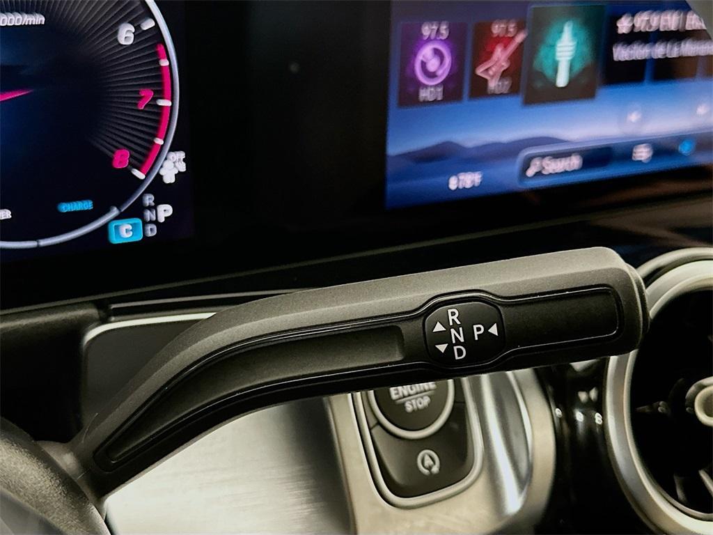 used 2025 Mercedes-Benz GLB 250 car