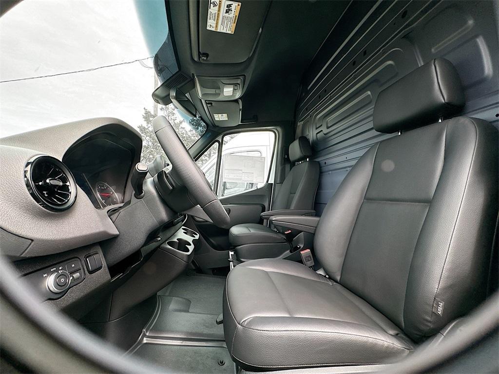 new 2025 Mercedes-Benz Sprinter 2500 car, priced at $65,632