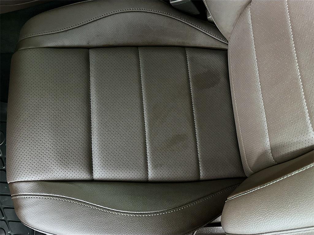used 2022 Mercedes-Benz GLE 350 car, priced at $49,500