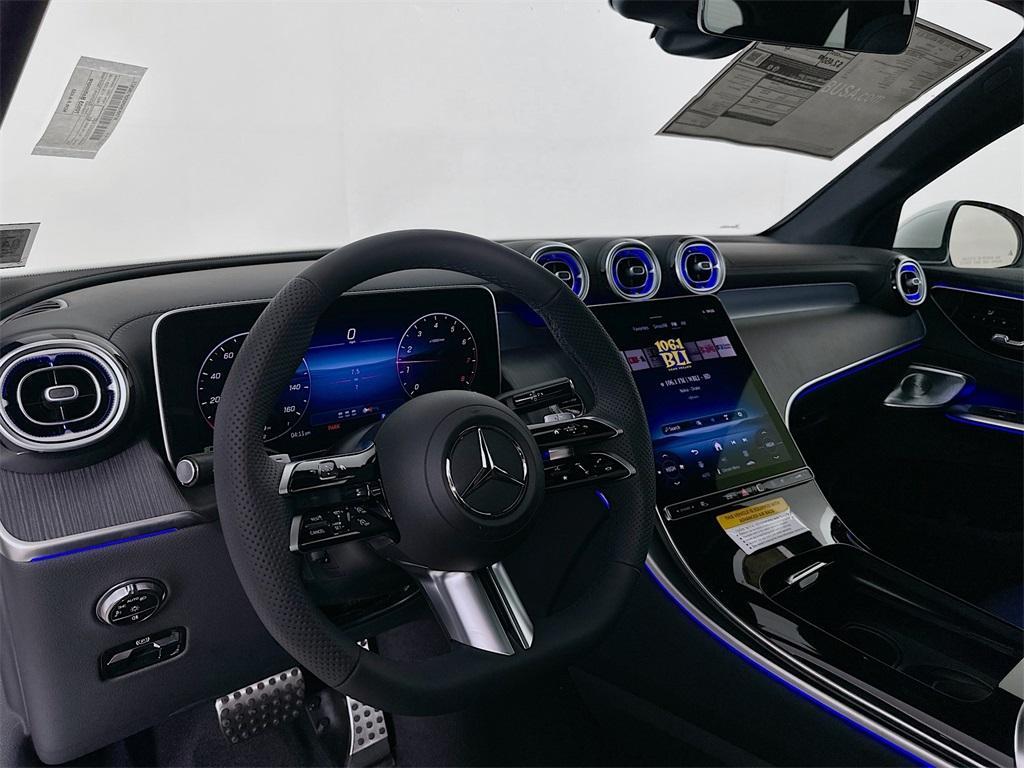 new 2025 Mercedes-Benz GLC 300 car, priced at $59,835