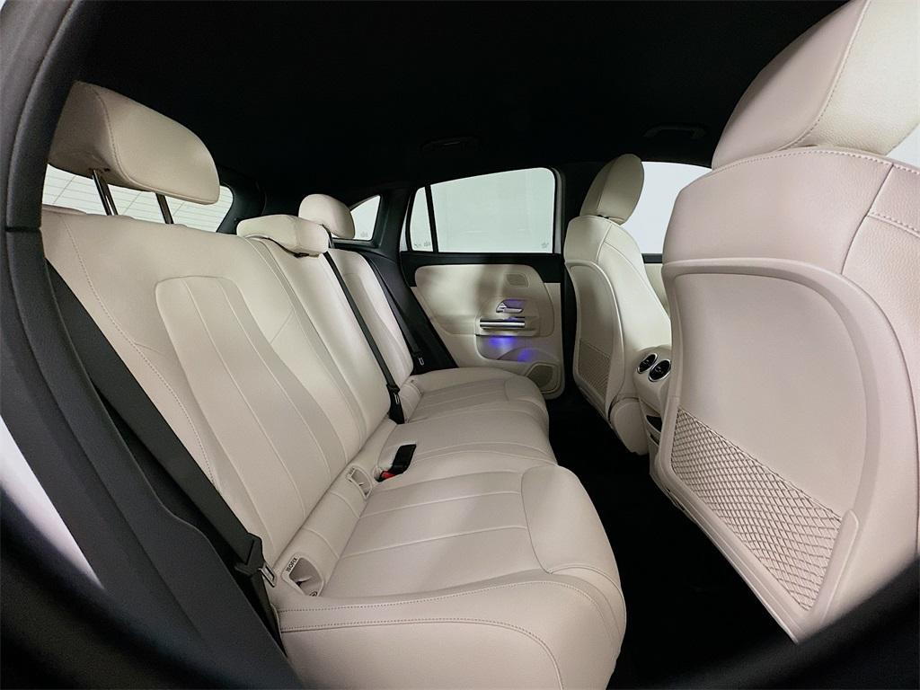 new 2025 Mercedes-Benz GLA 250 car, priced at $48,495