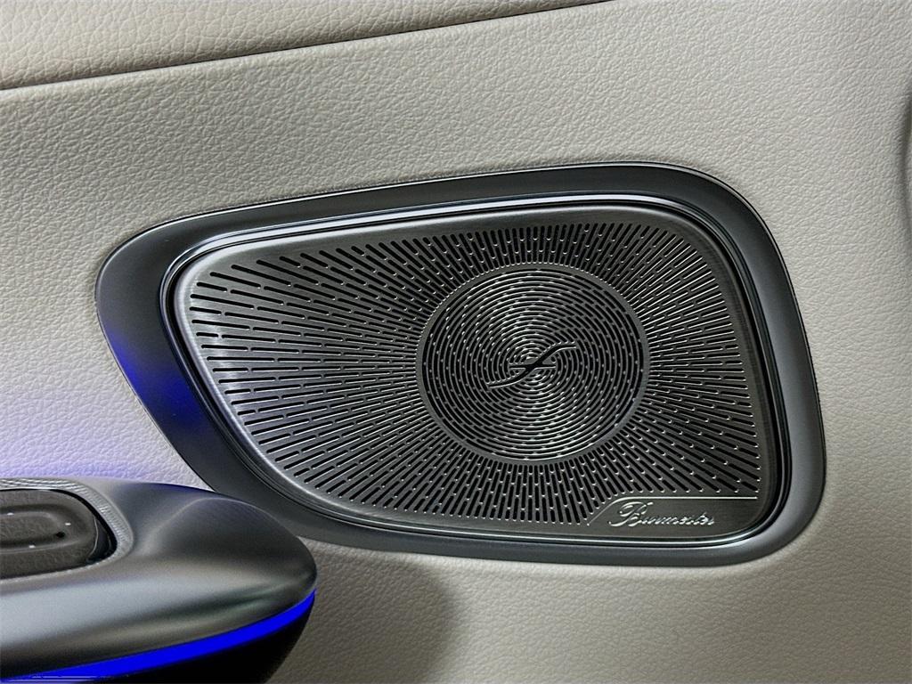 new 2025 Mercedes-Benz GLC 300 car, priced at $56,985
