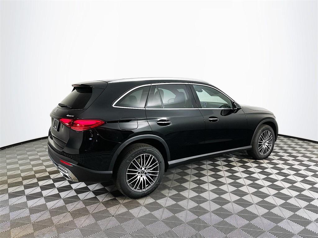 new 2025 Mercedes-Benz GLC 300 car, priced at $56,985