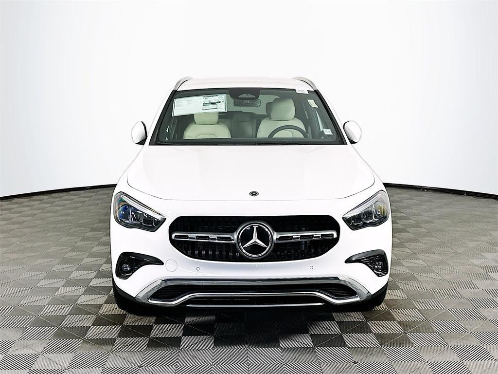 new 2025 Mercedes-Benz GLA 250 car, priced at $47,295