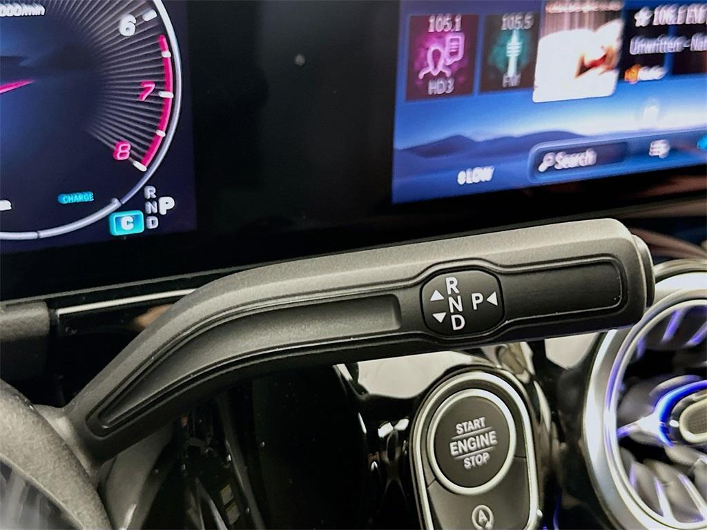 new 2025 Mercedes-Benz GLA 250 car, priced at $47,295