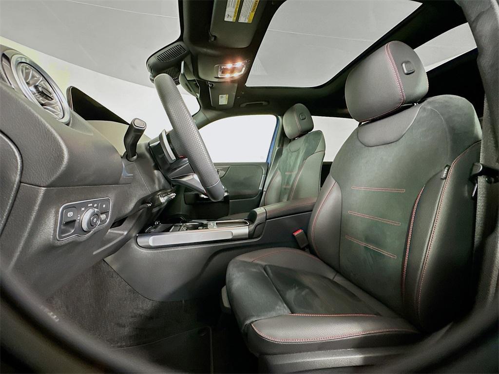used 2024 Mercedes-Benz GLB 250 car, priced at $45,500